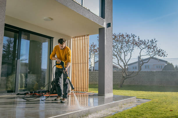 Animal Enclosure Cleaning in Kentwood, MI